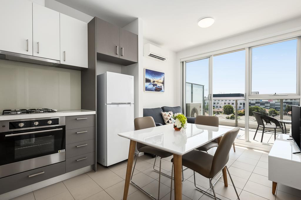 Poplar Sanctuary Apartments メルボルン エクステリア 写真