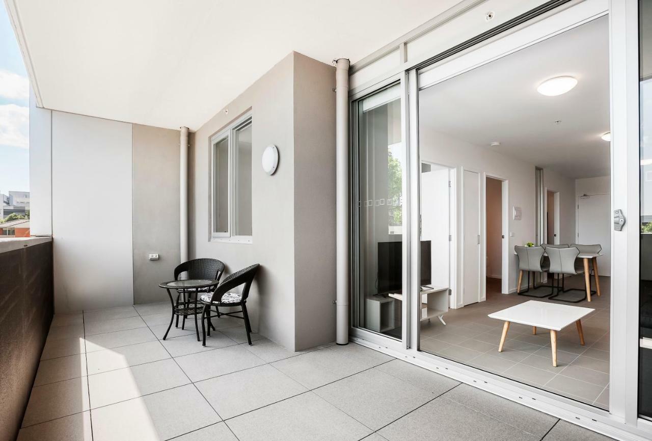 Poplar Sanctuary Apartments メルボルン エクステリア 写真